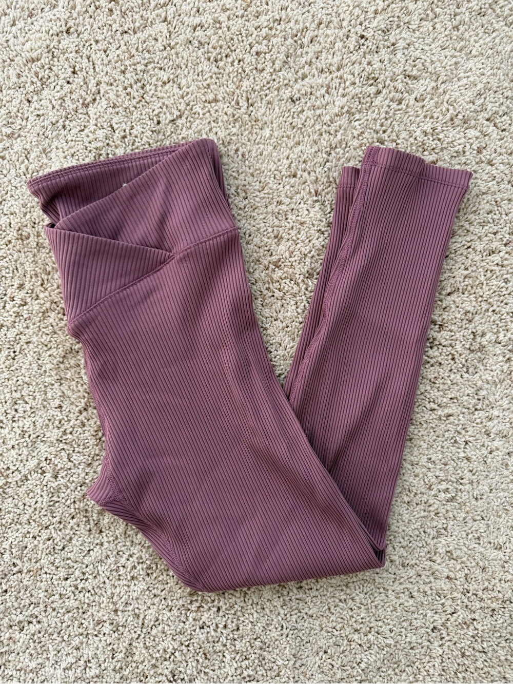 Aeropostale Women’s Ribbed Leggings in Mauve